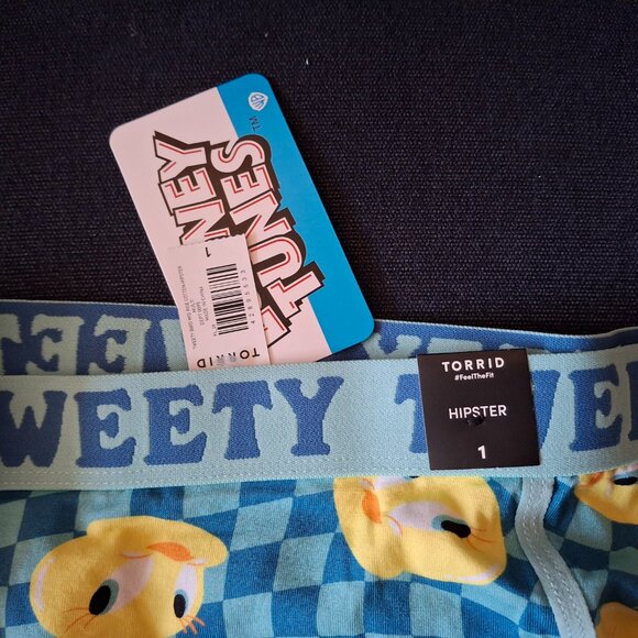 NEW Tweety printed hipster - Torrid size 1 - Picture 4 of 6